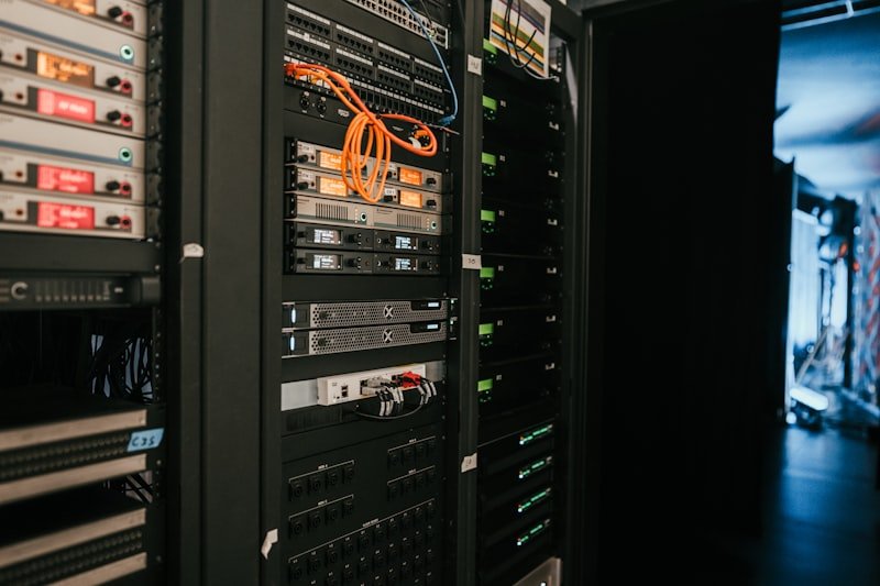 Enterprise servers and data centre infrastructure